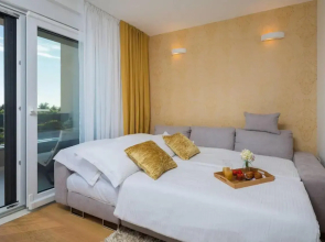 Zadar Luxury Penthouse With Seaview