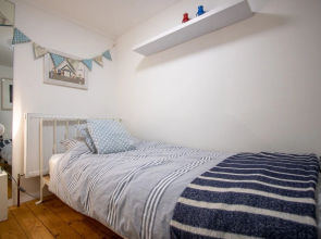 2 Bedroom Apartment in Georgian New Town