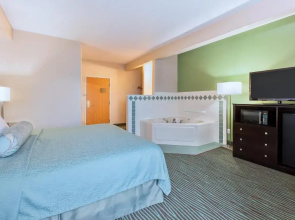 Super 8 Des Moines/airport