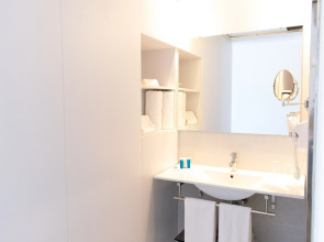 Reverence Life Hotel - Adults Only