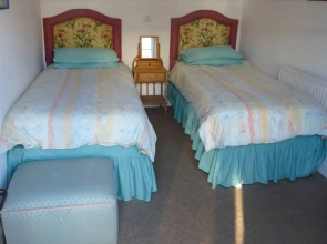 Wisteria Cottage B&B