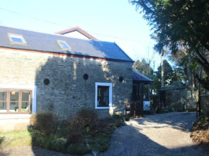 Yewtree Cottage -the Art House