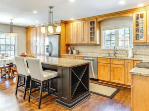 Walk to Main St & Parks: Zionsville Village Home