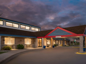 AmericInn by Wyndham Crookston U of M Crookston