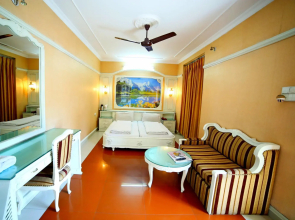 Hotel Naveen