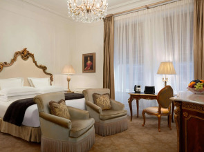 Отель The Plaza