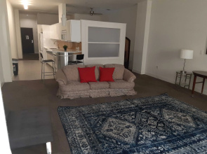 Great Value 1 Bedroom Apartment! Fast Wifi!