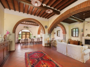 Villa Fratta, sleeps 14 villa with private pool, AC and Wi-Fi close to Cortona-Villa Fratta