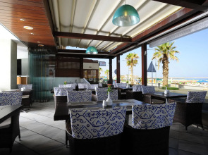 Steris Elegant Beach Hotel