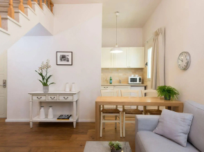 Dizengoff Suites Hotel