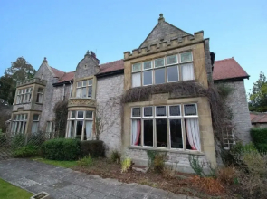 Berthlwyd Hall