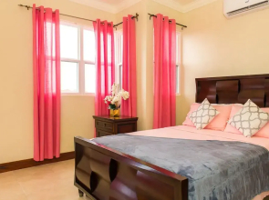 Kingston Modern Duplex Apartment