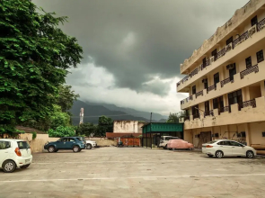 Hotel Neeraj Bhawan