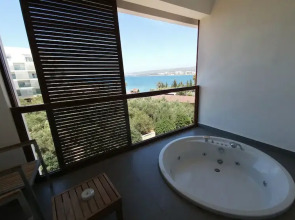 Gold Island Selected Hotel