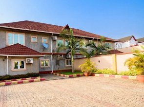D'Tavern Apartment