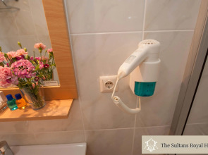 Отель Sultans Royal