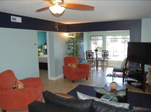 Sunset Royale - 204 1 Bedroom 1 Bathroom Apts