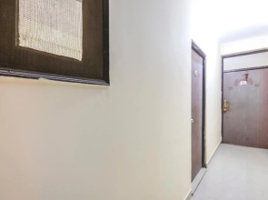 OYO 62106 Royal Residency