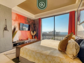 Amazing 1 BR Condo With Rooftop Pool - Gym - King