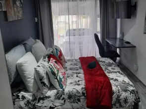 Ariah's Guesthouse and Self Catering