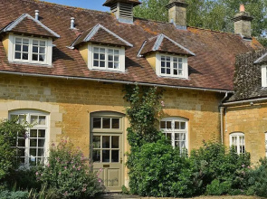 Newmarket Cottage