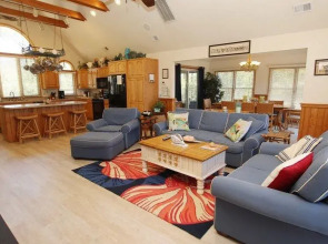 Blue Haven - 5 Br Home