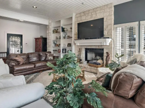 Luxury Lake Marble Falls House with Swimming Pool Hot Tub and private boat slip