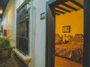 Hotel Cosmos Don Carlos