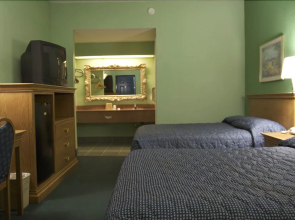 Deluxe Inn Vicksburg Mississippi