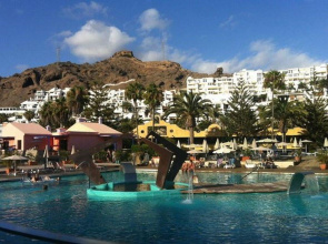 Sunprime Riviera Beach Suites and Spa