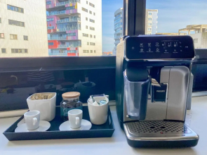 Charming sea view apt - quiet area, 5 min to beach