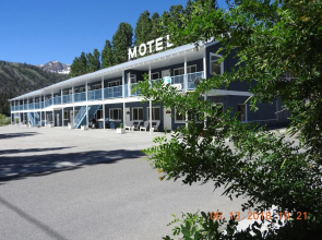 Gull Lake Lodge
