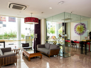 Santa Grand Hotel East Coast, a NuVe Group Collection