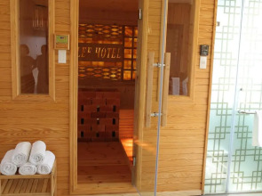 Lee Apartment & Hotel
