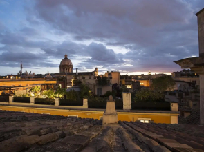 Terrace Pantheon Relais