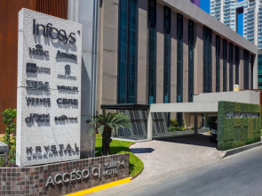 Krystal Urban Monterrey San Jerónimo