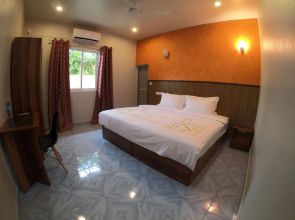 Omadhoo Inn