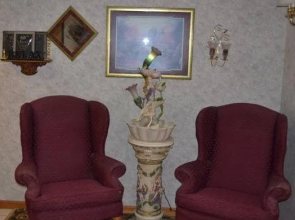 Relax Inn Motel & Suites