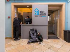 2B Hostel & Rooms