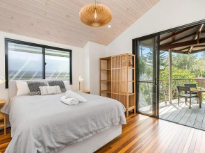 Byron Bay Accom 8 South Beach Lane Riverhouse
