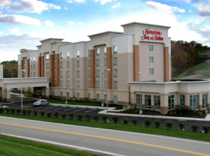 Hampton Inn & Suites Pittsburgh-Meadow Lands