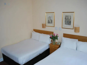 Lord Kensington Hotel