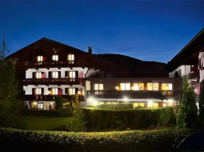 Hotel Alpenhof