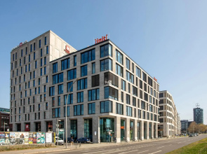 MEININGER Hotel Berlin East Side Gallery