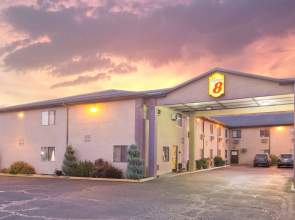Super 8 by Wyndham Elko