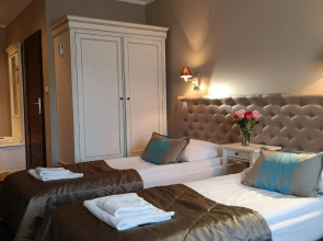 Riviera Resort Modlin Airport