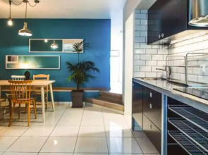 Luxurious Residence With Stunning Rooftop Lounge