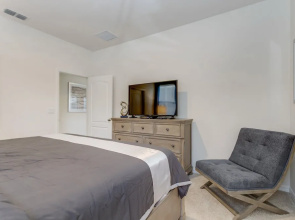 7 Bed 5 Ba Villa with Games, Pool & Spa