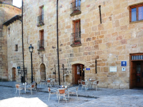 Hotel Monasterio de Leyre