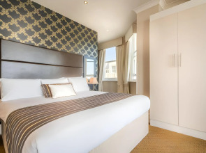 Queens Hotel